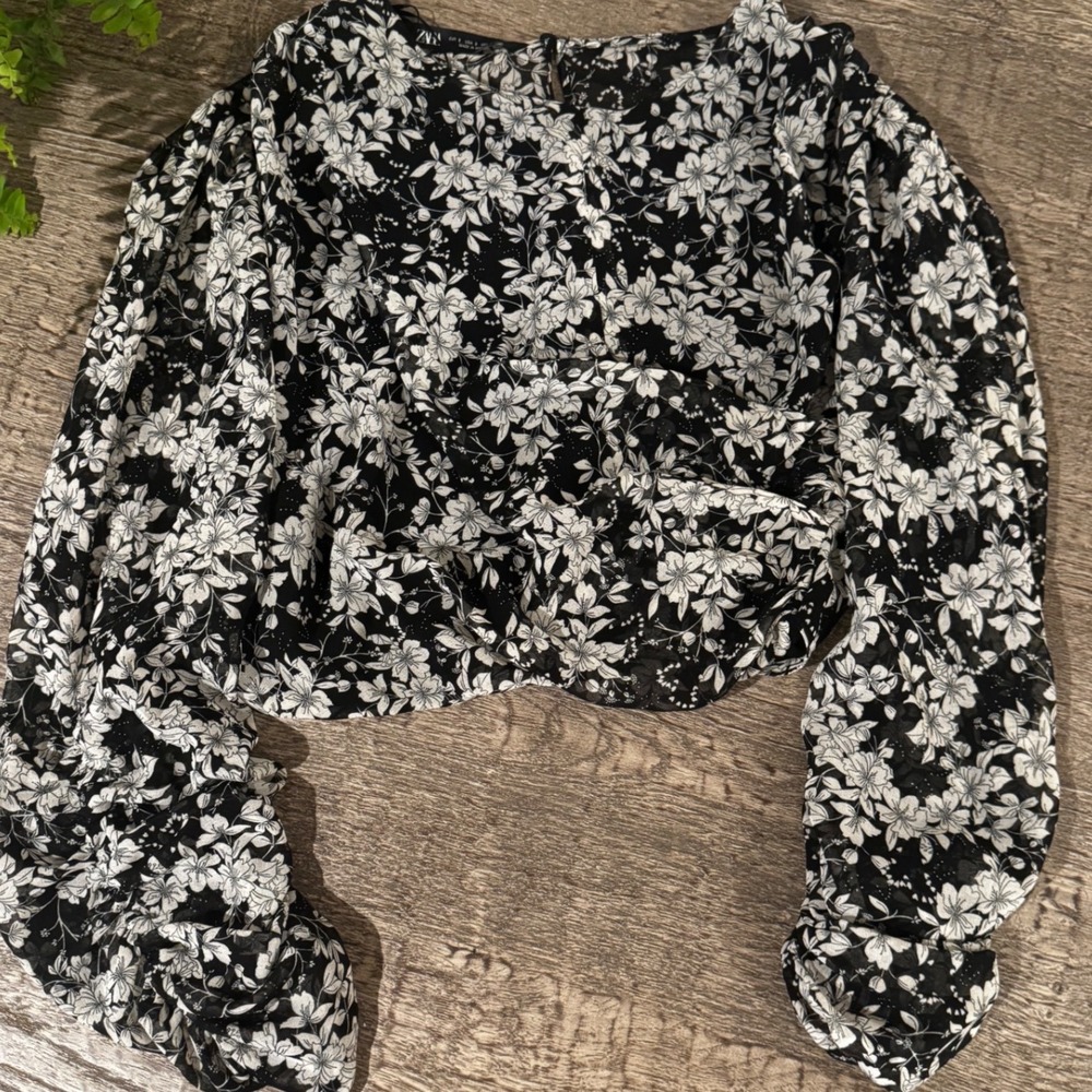 Black Floral Ruched Chiffon Crop Top Long Puff Sleeve Zara Small